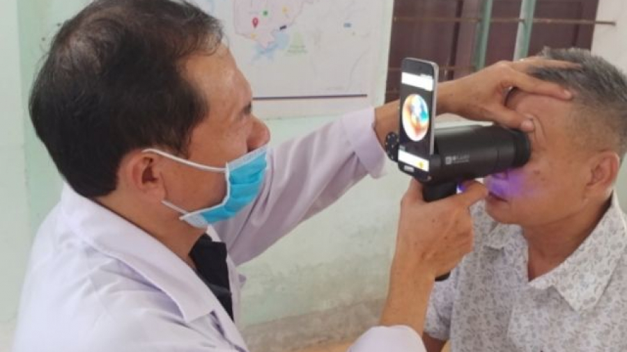 Galaxy Upcycling, smartphones Samsung para ayuda médica oftalmológica