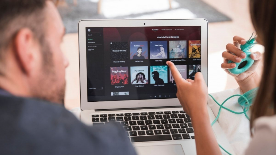 Spotify lanza Podcast Subscriptions para creadores de contenido