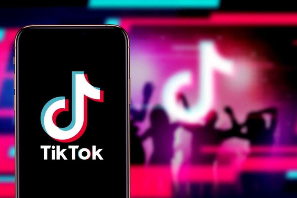 TikTok plataforma de vídeos cortos