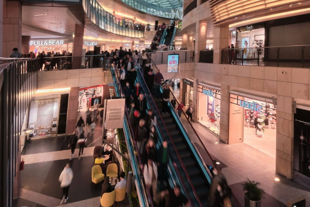 claves de los centros comerciales del futuro según GRAND